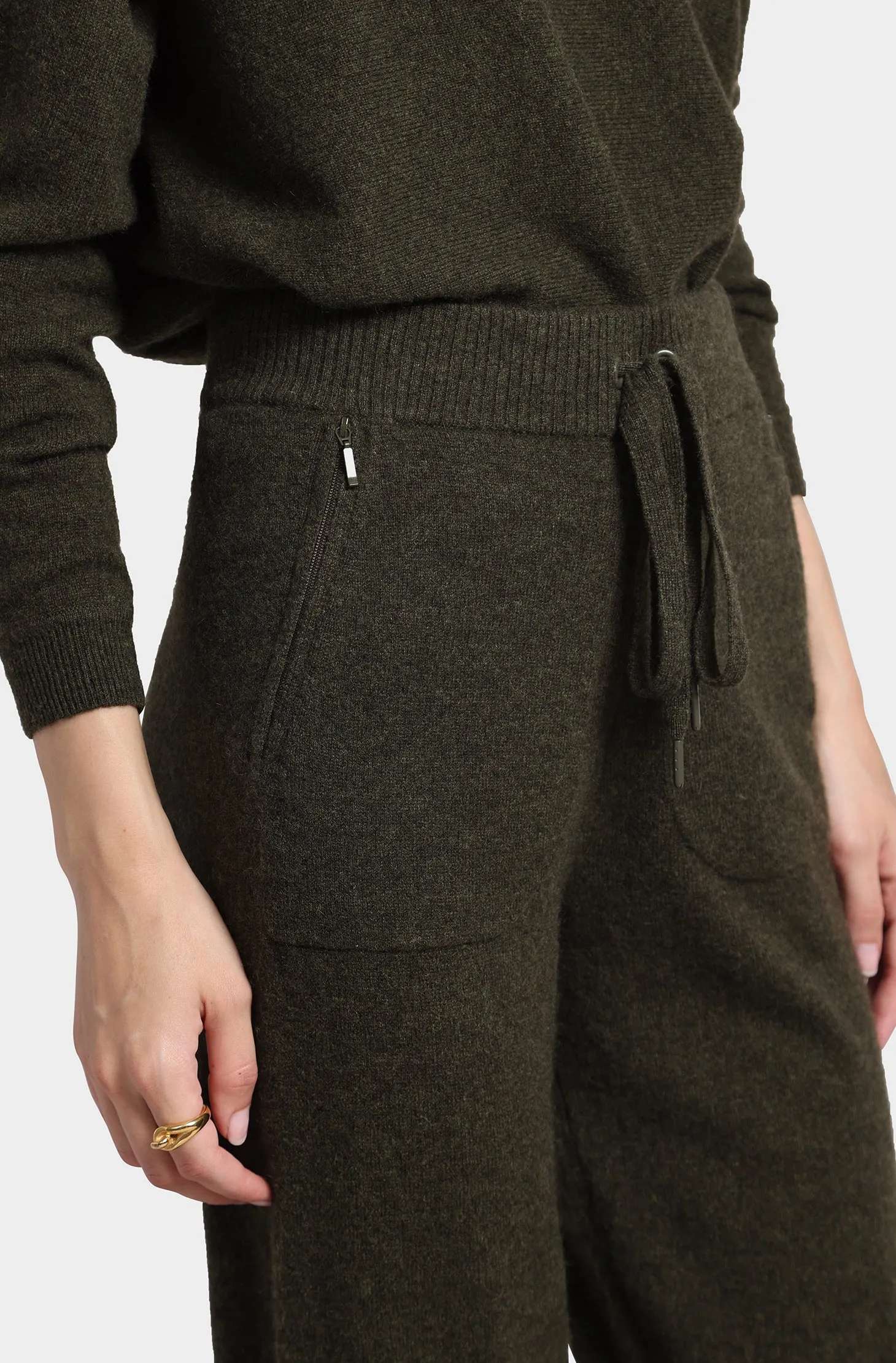 Cashmere Relaxed Joggers with Pockets