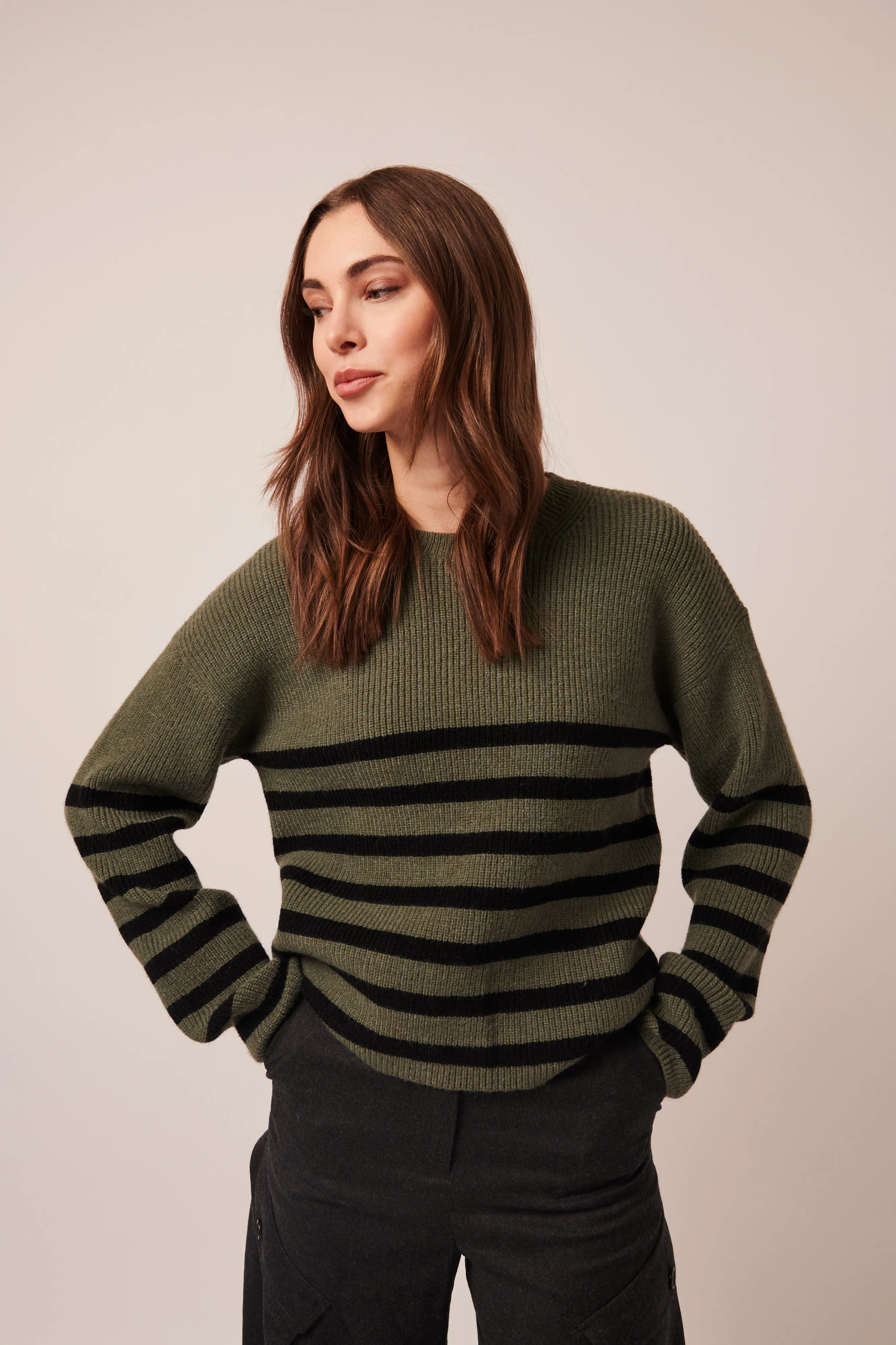 FLORALIE STRIPED CREW NECK SWEATER