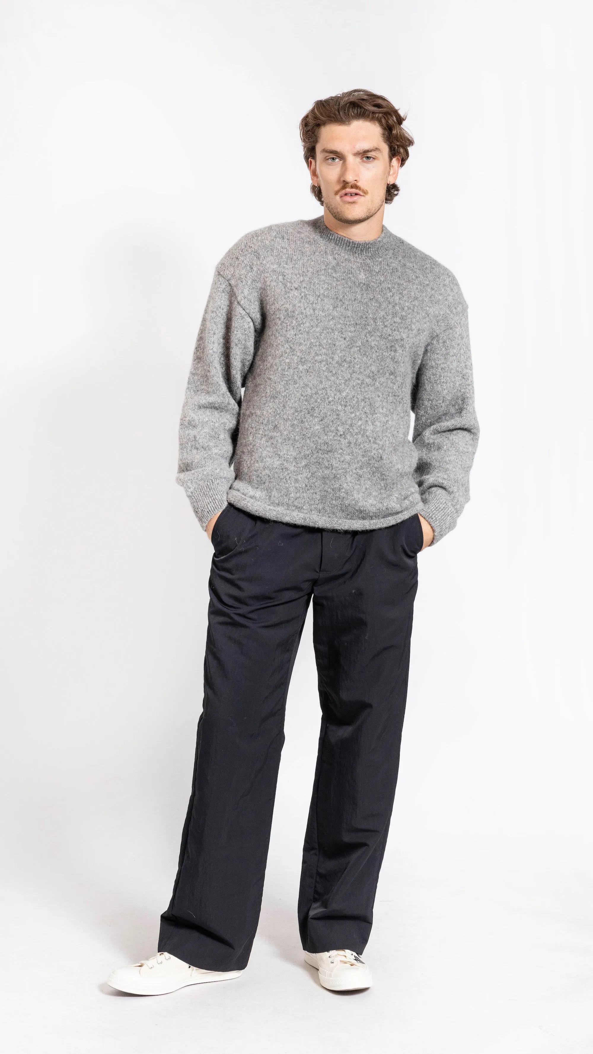 JACQUEMUS GRAY "LE PULL JACQUEMUS" SWEATER