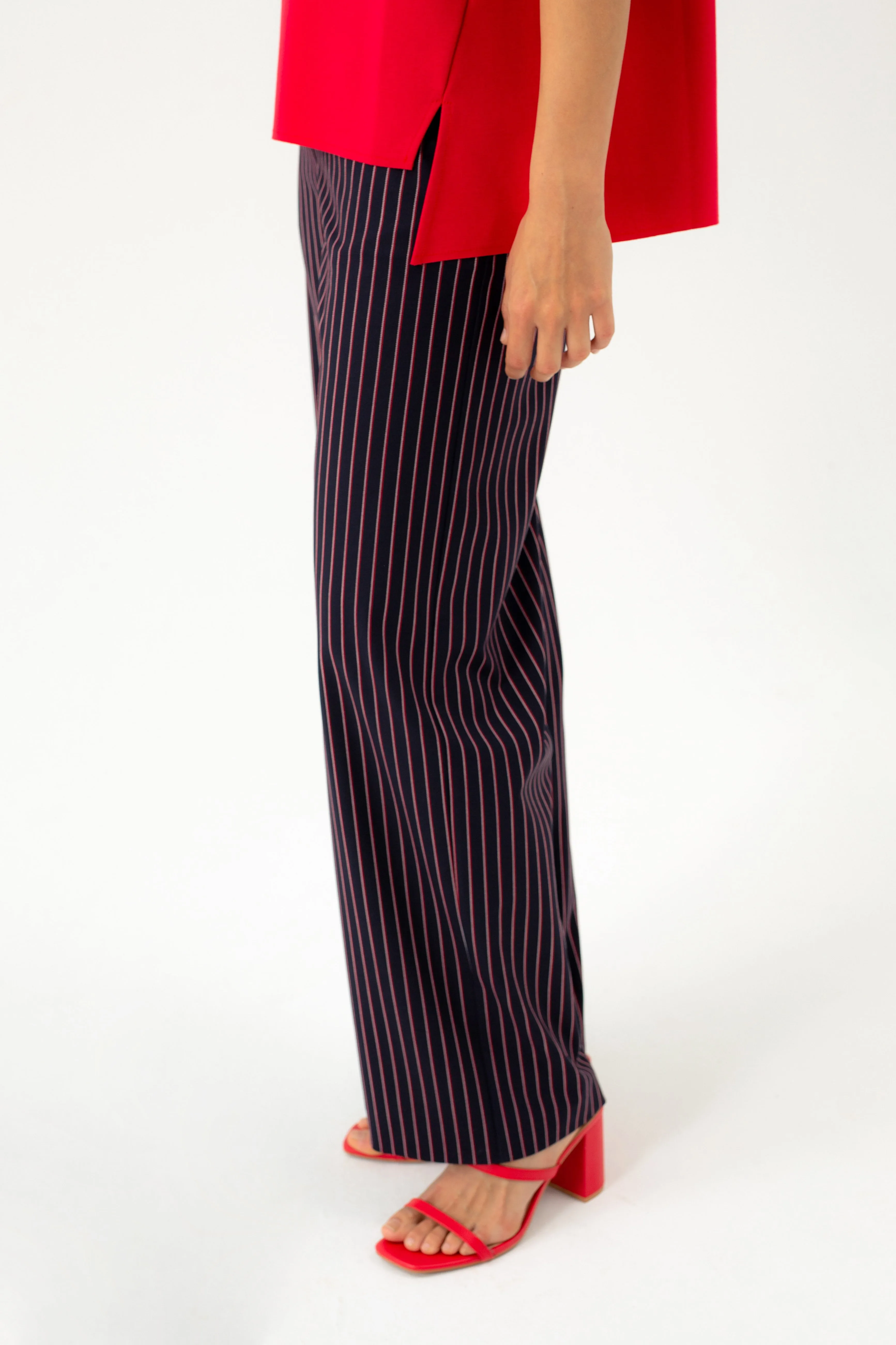 STRAIGTH NAVY TROUSERS WITH RED STRIPES