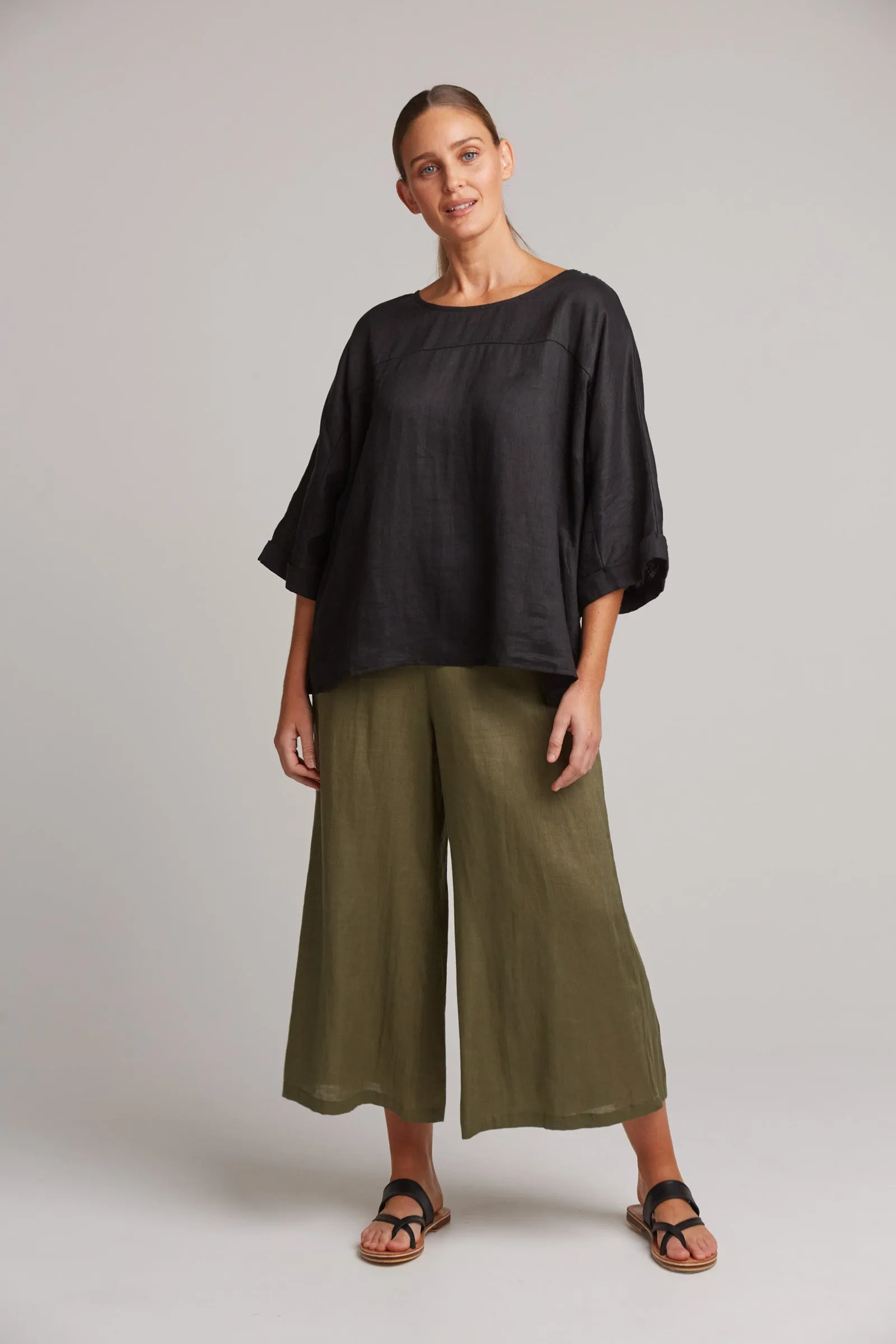 Studio Relaxed Top - Ebony